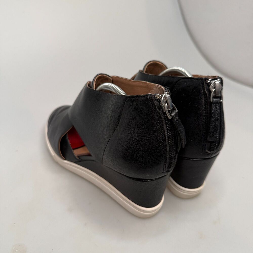 Linea Paolo Freshton Women's 7.5 Black Leather Wedge Sneaker Boots EUC - Picture 8 of 16